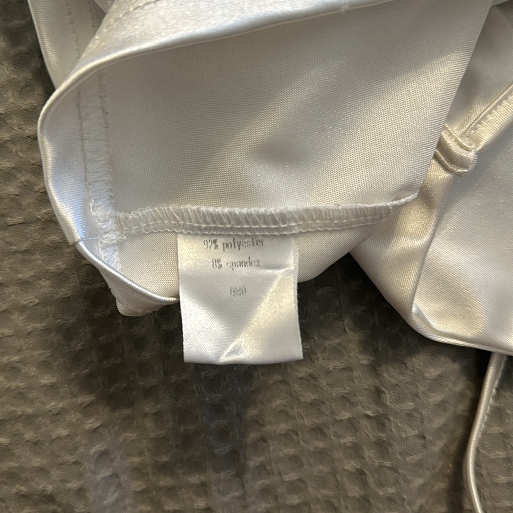 Satin crop top - Picture 3 of 3